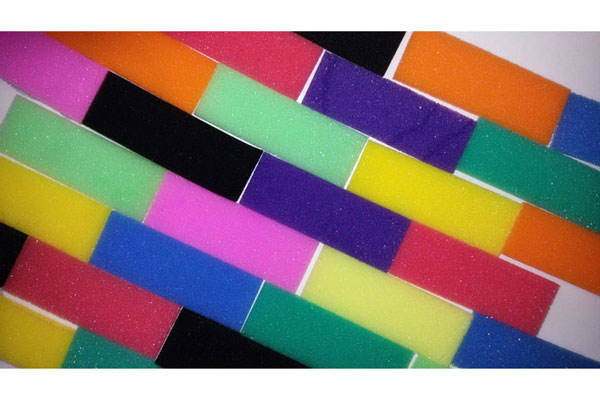 Karakteristik dan penerapan warna PU